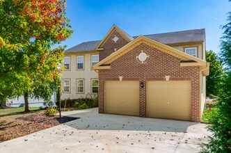 3902 River's Run Dr in Lewis Center, OH - Foto de edificio - Building Photo