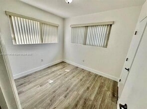 1894 NW 53rd St in Miami, FL - Building Photo - Building Photo