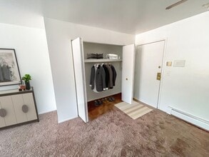 Top of the Drive Apartments in Detroit, MI - Foto de edificio - Building Photo