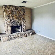 530 SW Prima Vista Blvd in Port St. Lucie, FL - Building Photo - Building Photo