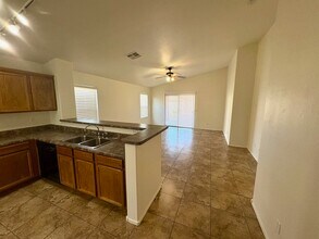 7142 W Beverly Rd in Phoenix, AZ - Building Photo - Building Photo