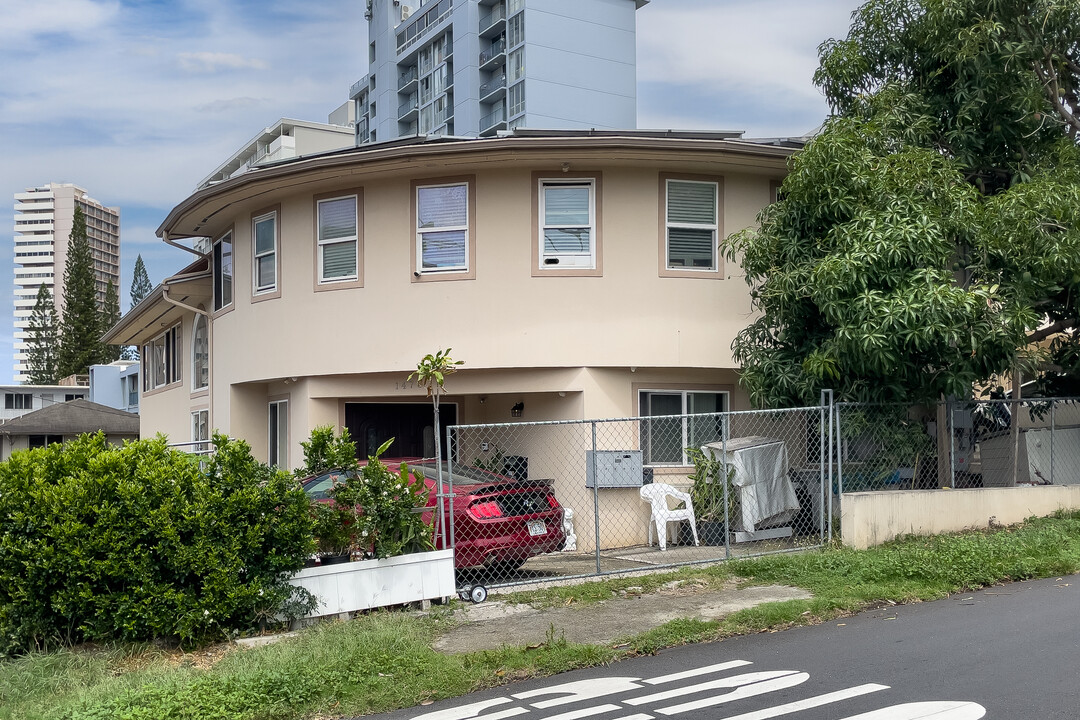 1478 Thurston Ave in Honolulu, HI - Foto de edificio