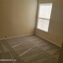 1714 Chandelier Cir E in Jacksonville, FL - Building Photo - Building Photo