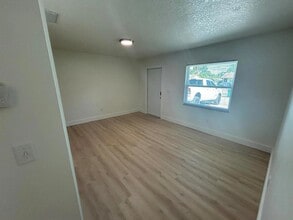 2147 Sibley Ave in Fort Pierce, FL - Building Photo - Building Photo