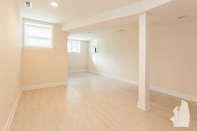 3709 N Wilton Ave in Chicago, IL - Building Photo - Building Photo