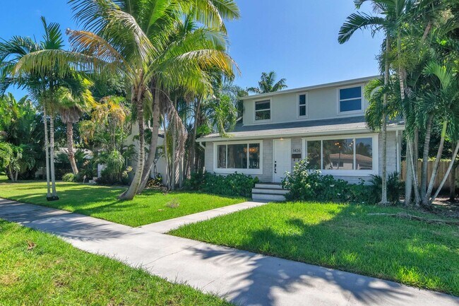 1426 Van Buren St in Hollywood, FL - Building Photo - Building Photo