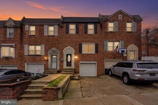 2816 Woodbridge Rd in Philadelphia, PA - Building Photo