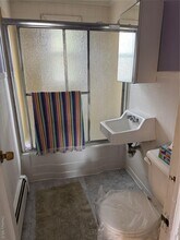 28 Chestnut St in Greenvale, NY - Building Photo - Building Photo