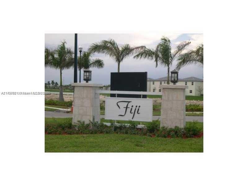 2163 Renaissance Blvd, Unit # 208 in Miramar, FL - Building Photo