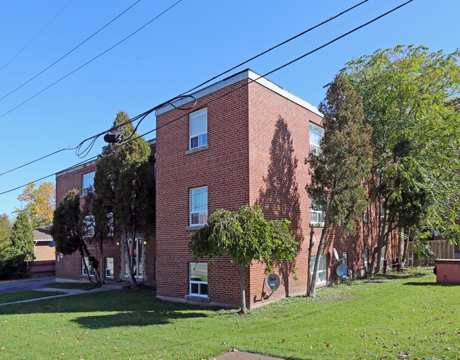 259 King St E