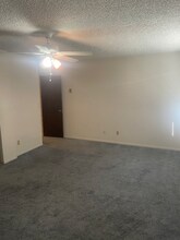 31908 Del Cielo Este in Bonsall, CA - Building Photo - Building Photo