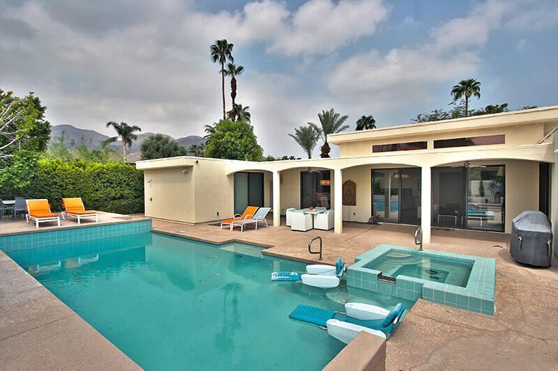 72771 Skyward Way in Palm Desert, CA - Foto de edificio