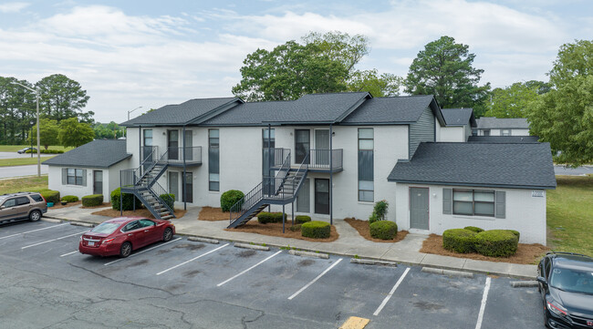 The Avery Apartments in Greenville, NC - Building Photo - Building Photo