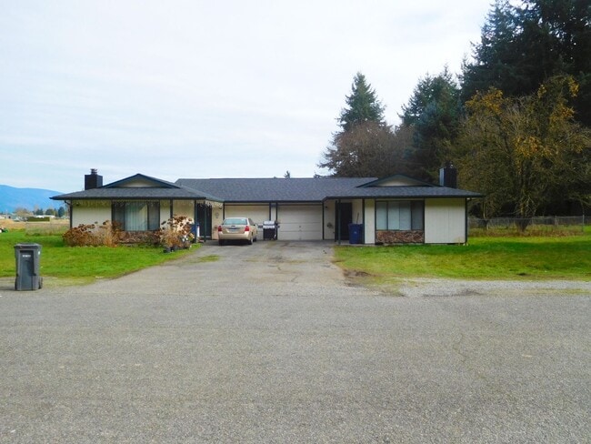 property at 11063 N Skagit St