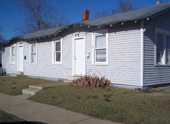 property at 1547-1459 E 10th St