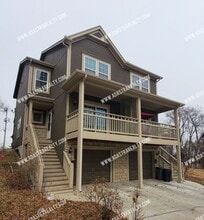 1122 Armstrong Ave in Kansas City, KS - Building Photo - Building Photo