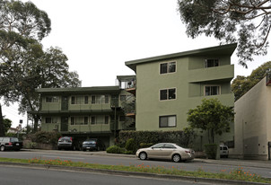 1977 Pleasant Valley Ave Apartments