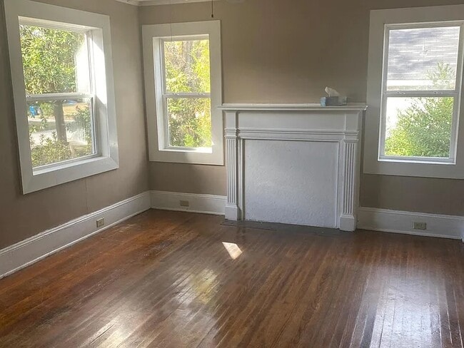 2053 Monroe St, Unit 2053 in Wilmington, NC - Foto de edificio - Building Photo