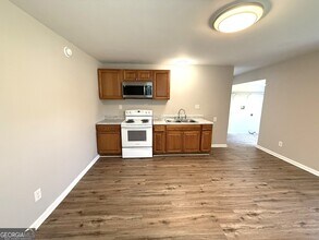 38 Geter Cir in Newnan, GA - Building Photo - Building Photo