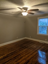 864 Sprinkle St in Reidsville, NC - Building Photo - Building Photo