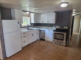 927 Cranor Rd in Murfreesboro, TN - Building Photo