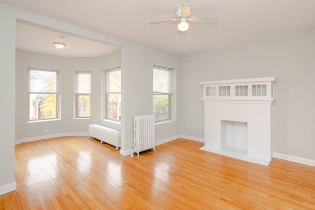 property at 439 E Oakwood Blvd