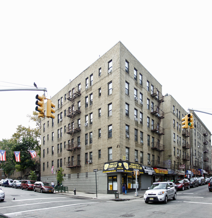 2265 Davidson Ave in Bronx, NY - Building Photo