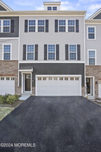 41 Wembley Way in Tinton Falls, NJ - Building Photo - Building Photo