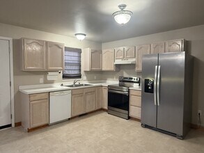 3390 Canyon Dr in Billings, MT - Building Photo - Building Photo