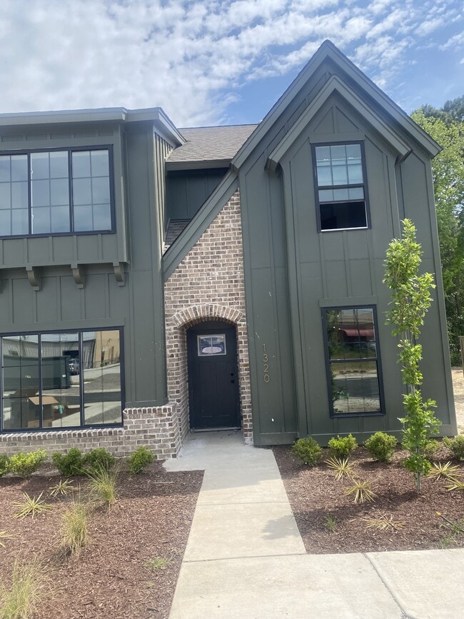 property at 1320 US-1