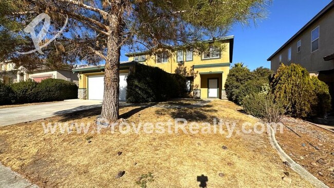 14226 Blackstone St in Hesperia, CA - Building Photo - Building Photo