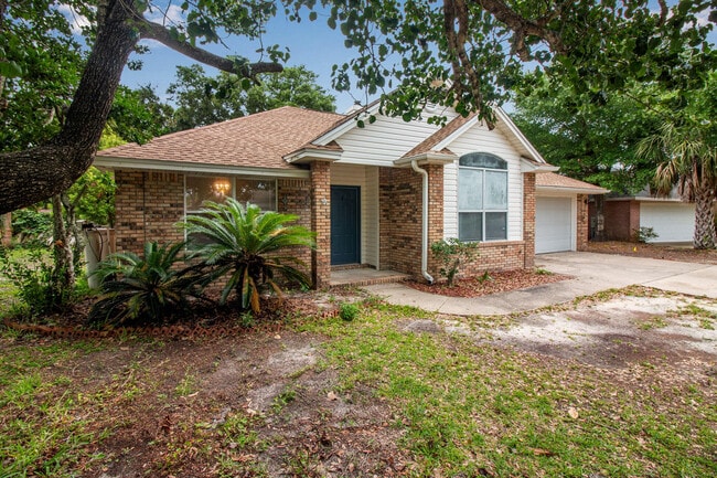 property at 404 Ridge Wood Cir