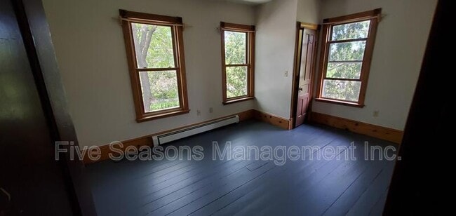 6 Pitkin St in Burlington, VT - Building Photo - Building Photo