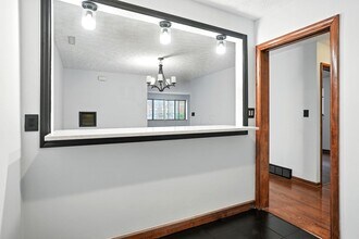 295 E Whittier St in Columbus, OH - Building Photo - Building Photo
