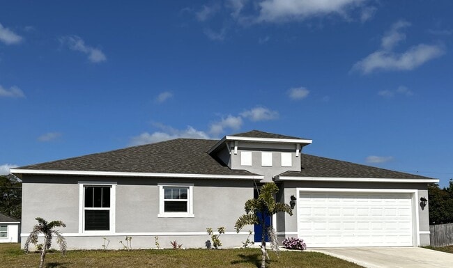 property at 450 El Dorado Ave SE