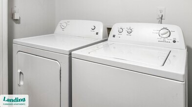 925 Canterbury Rd NE, Unit 12-1216 in Atlanta, GA - Building Photo - Building Photo