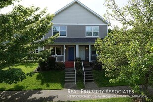 5725 33rd Ave S in Seattle, WA - Building Photo