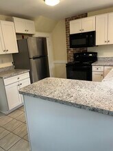 79 Porpoise Way in Portsmouth, NH - Building Photo - Building Photo