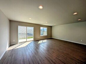 2219 SE Marlette Rd in Wenatchee, WA - Building Photo - Building Photo