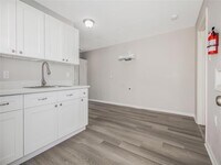 1312 Weiss St photo'