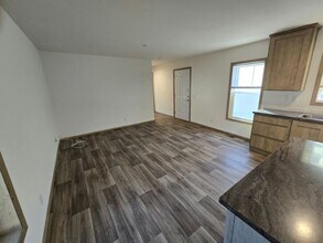 127 Laurinda Ln in Mankato, MN - Foto de edificio - Building Photo