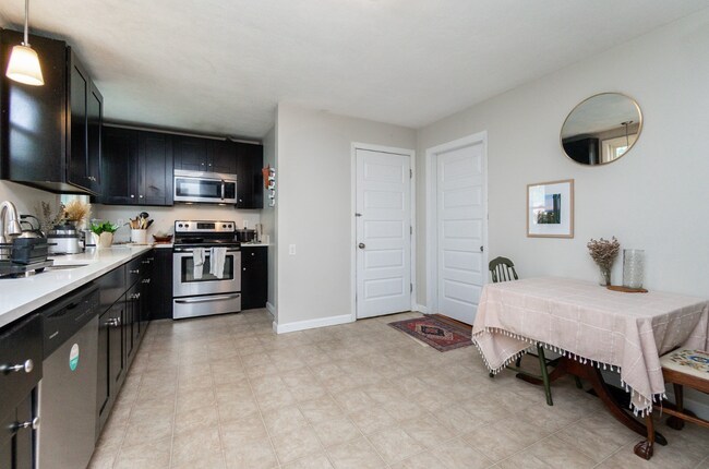 property at 24 Aberdeen Rd