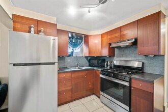 40 Hauxhurst Ave in Weehawken, NJ - Building Photo - Building Photo