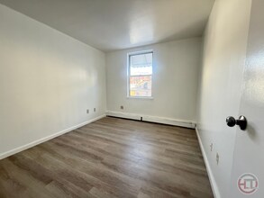 1682 Topping Ave in Bronx, NY - Foto de edificio - Building Photo