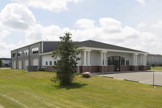 Tallgrass Apartments in Mt. Pleasant, MI - Foto de edificio - Building Photo