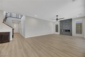 2611 Chance Canyon St in Henderson, NV - Foto de edificio - Building Photo