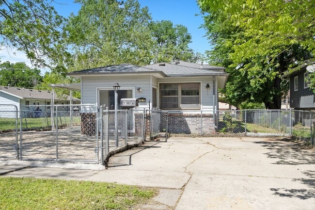 property at 730 W 12th St