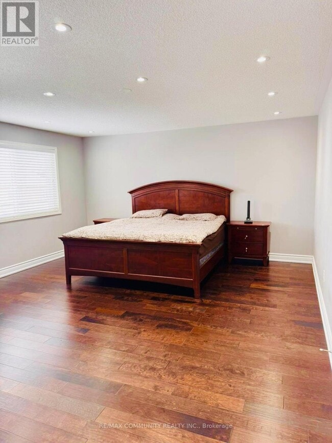 1059 Coldstream Dr in Oshawa, ON - Building Photo - Building Photo