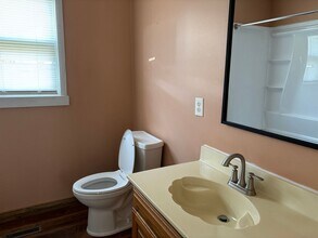 400 N Diagonal St in Decherd, TN - Building Photo - Building Photo