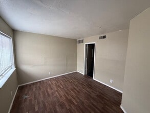 1804 E 66th Pl in Tulsa, OK - Building Photo - Building Photo